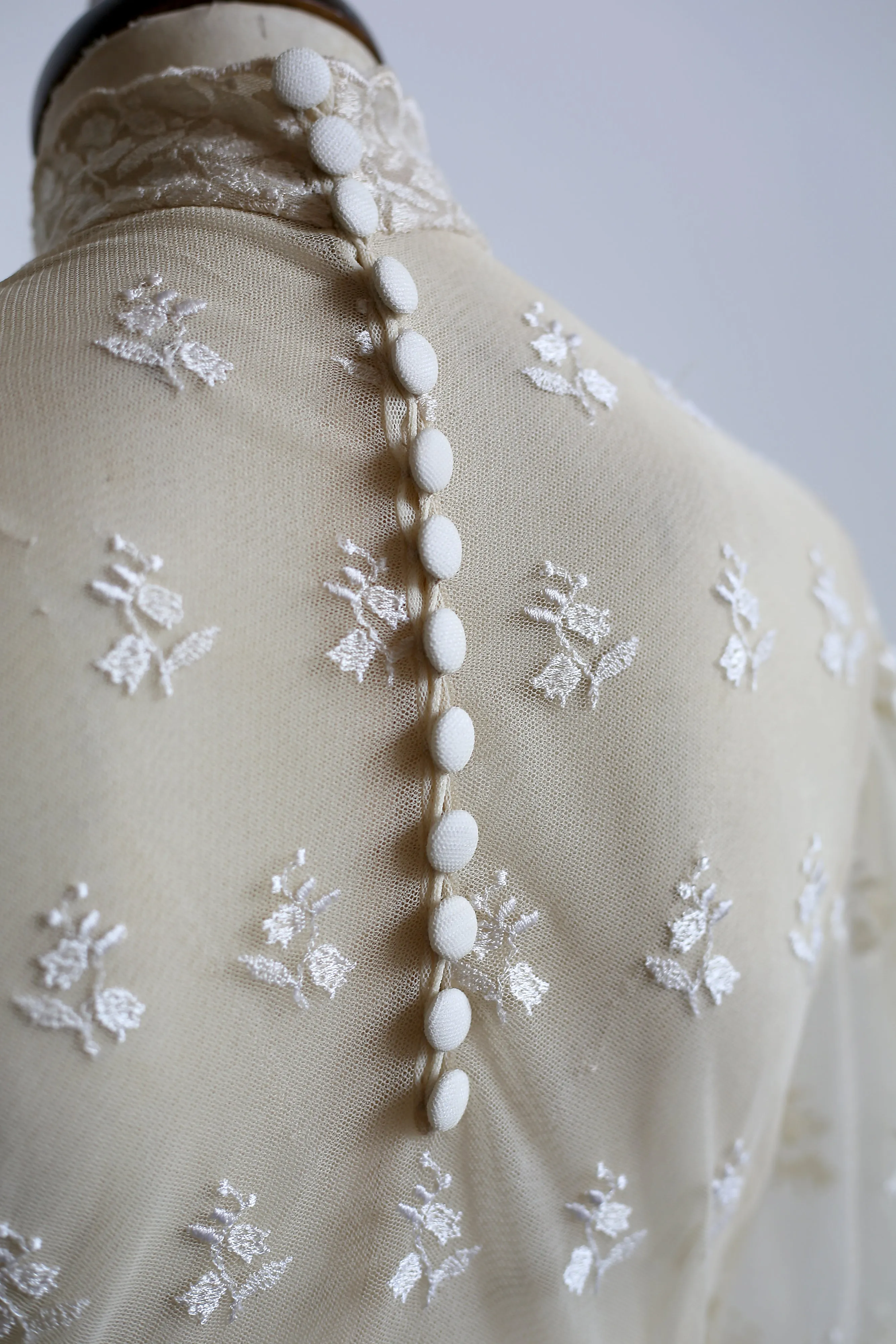 Vintage 1970s Edwardian Style Cream Lace Wedding Dress